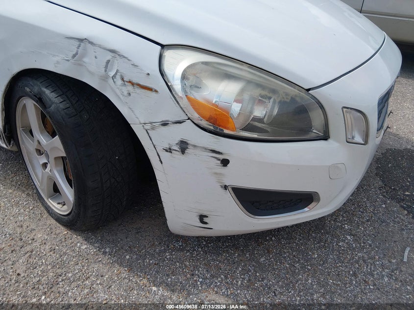 2012 VOLVO S60 auction photo 6