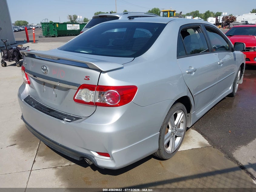2013 TOYOTA COROLLA auction photo 4