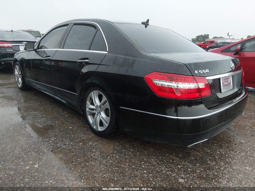 Vin: wddhf7cb8ba396575, lot: 46108115, mercedes-benz e 550 20113