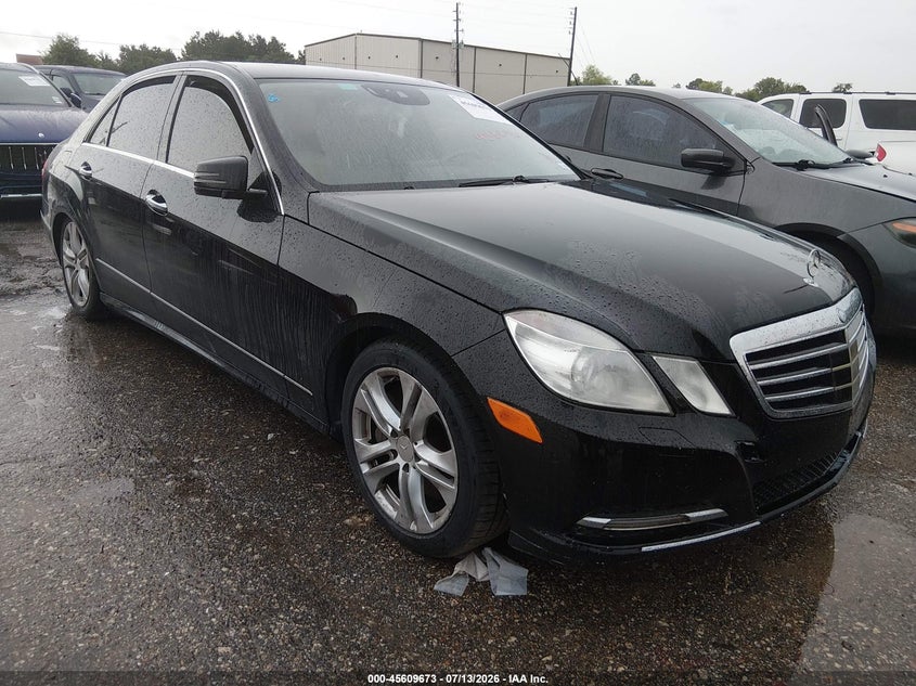 2011 MERCEDES-BENZ E 550 auction photo 1