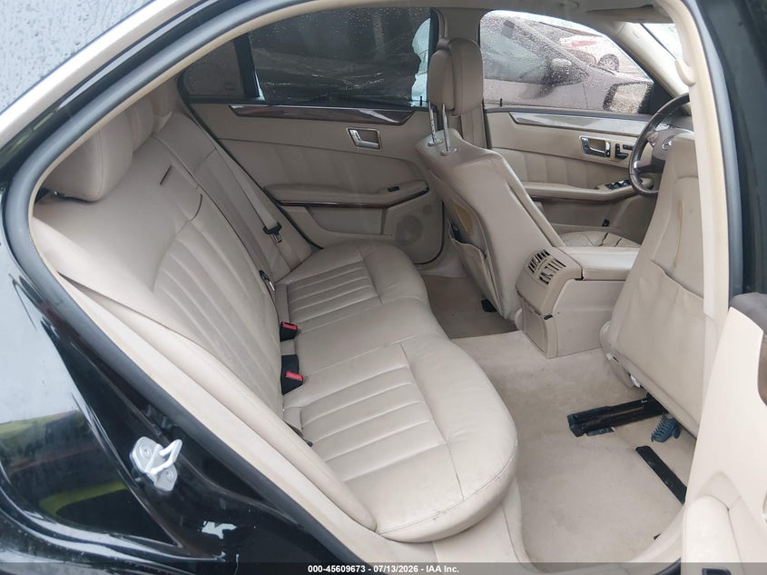 2011 MERCEDES-BENZ E 550 auction photo 8