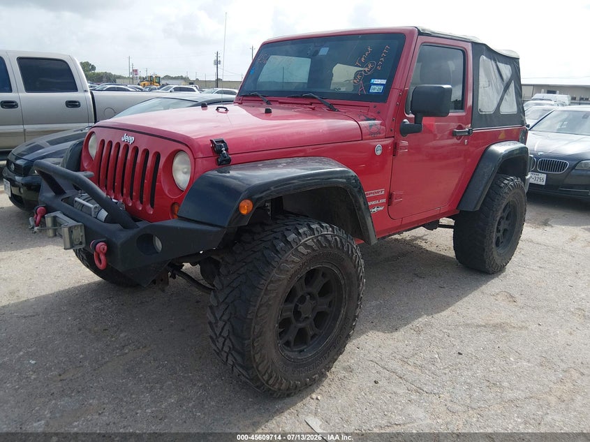 2012 Jeep Wrangler, Normal Wear & Tear, IAAI, VIN 1C4AJWAG7CL273777 — photo 2