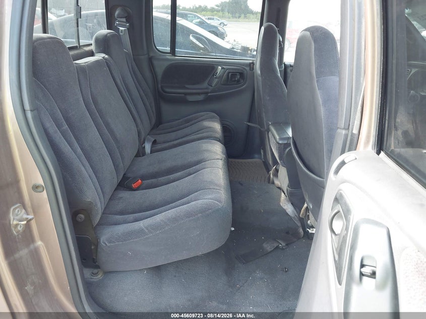 2000 DODGE DAKOTA auction photo 8