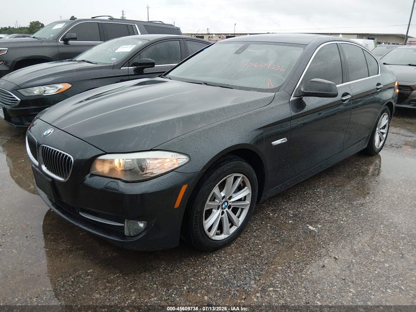 2011 BMW 5er, Обычный износ, IAAI, VIN WBAFR1C53BC751251 — фото 2