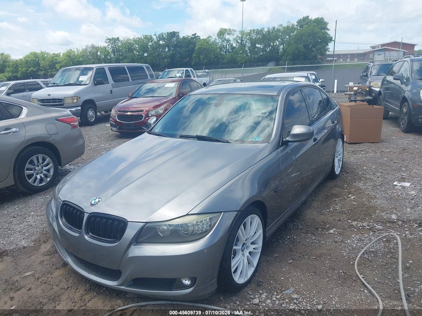 2010 BMW 335I auction photo 6