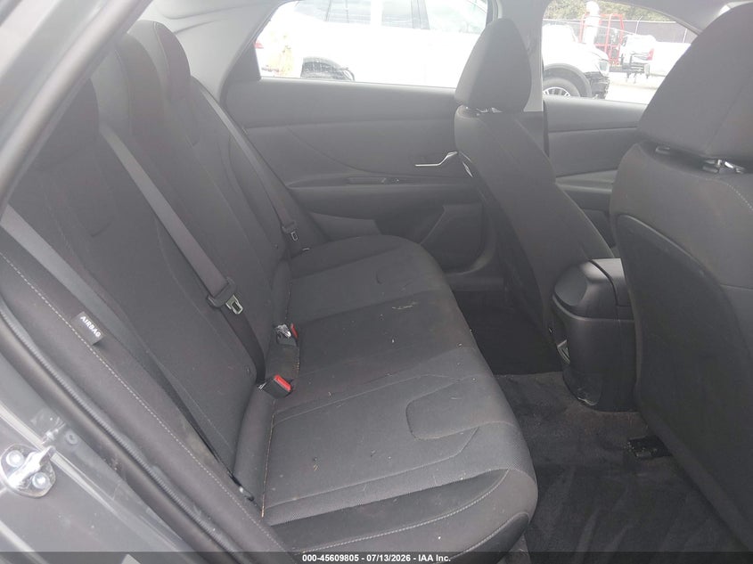2026 HYUNDAI ELANTRA auction photo 8