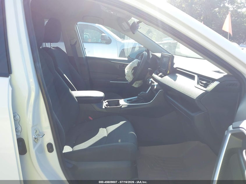 TOYOTA RAV4 - zdjęcie 5