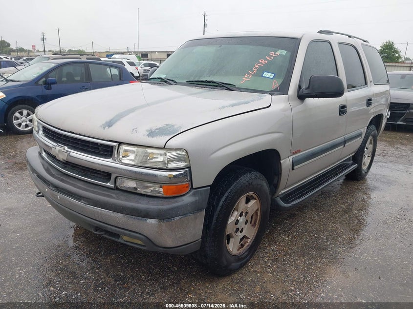 2004 CHEVROLET TAHOE auction photo 2
