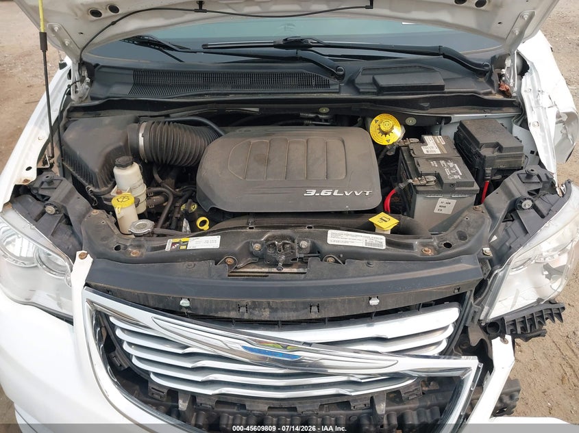 2015 Chrysler Town & Country Touring VIN: 2C4RC1BG3FR521789 Lot: 45609809