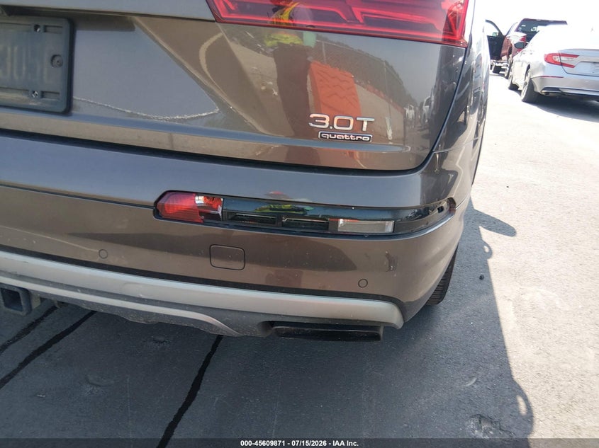 2017 Audi Q7 3.0T Premium VIN: WA1VAAF73HD020187 Lot: 45609871