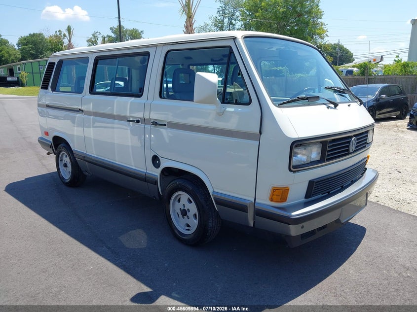 1990 VOLKSWAGEN VANAGON BUS