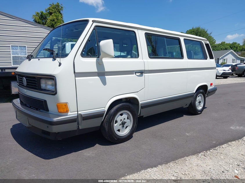 1990 VOLKSWAGEN VANAGON auction photo 2
