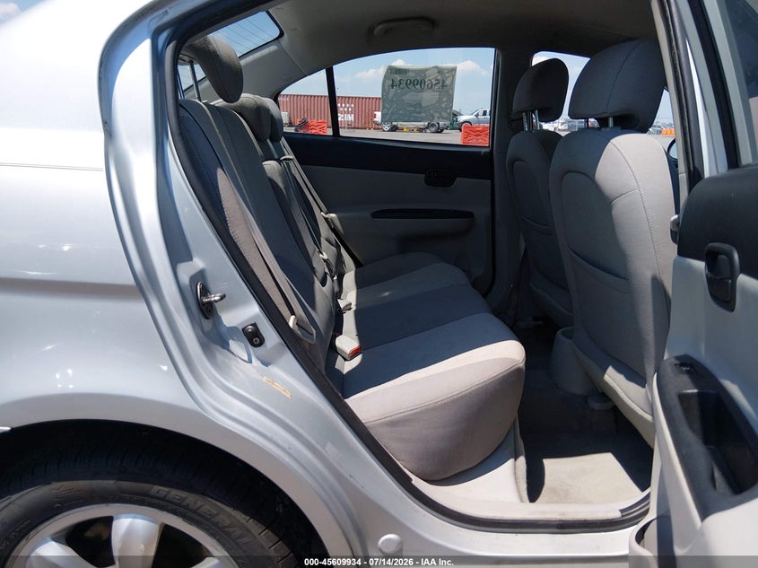 2007 Hyundai Accent Gls VIN: KMHCN46C47U121362 Lot: 45609934
