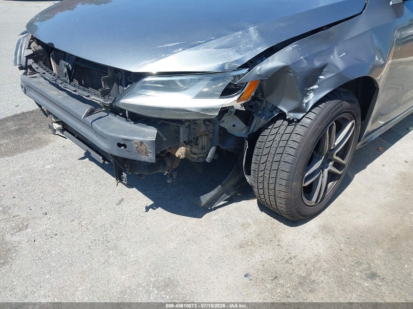 2015 VOLKSWAGEN JETTA auction photo 6