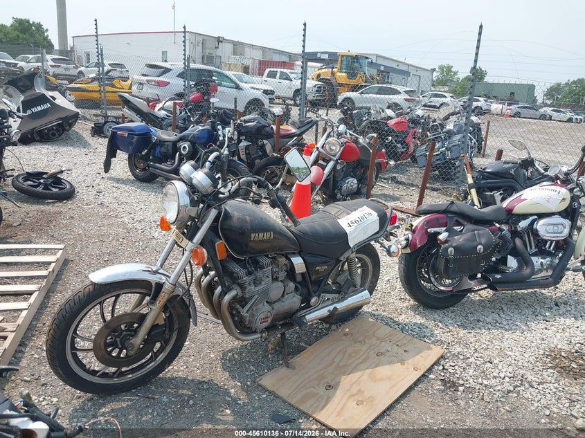 1982 YAMAHA XJ650 auction photo 2