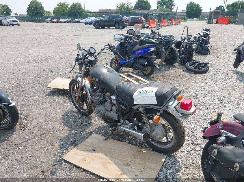 1982 YAMAHA XJ650 auction photo 3