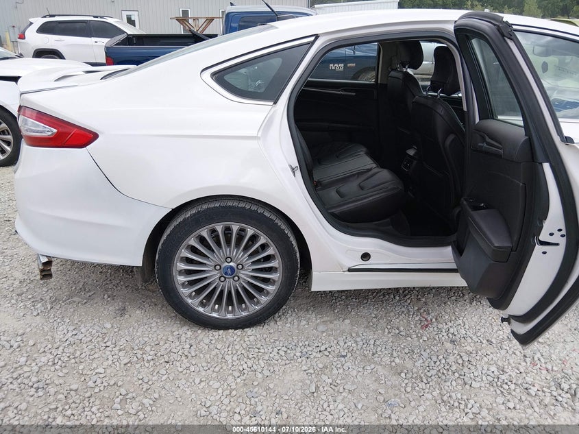 2013 FORD FUSION auction photo 8