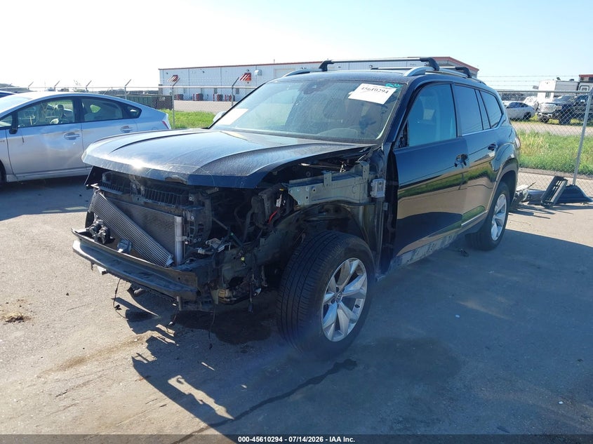 2018 Volkswagen Atlas 3.6L V6 Sel VIN: 1V2MR2CA1JC545825 Lot: 45610294