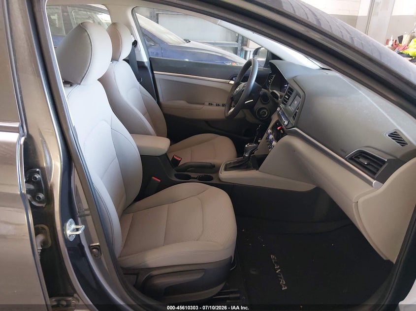 2020 HYUNDAI ELANTRA auction photo 5
