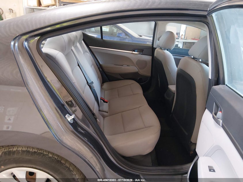 2020 HYUNDAI ELANTRA auction photo 8