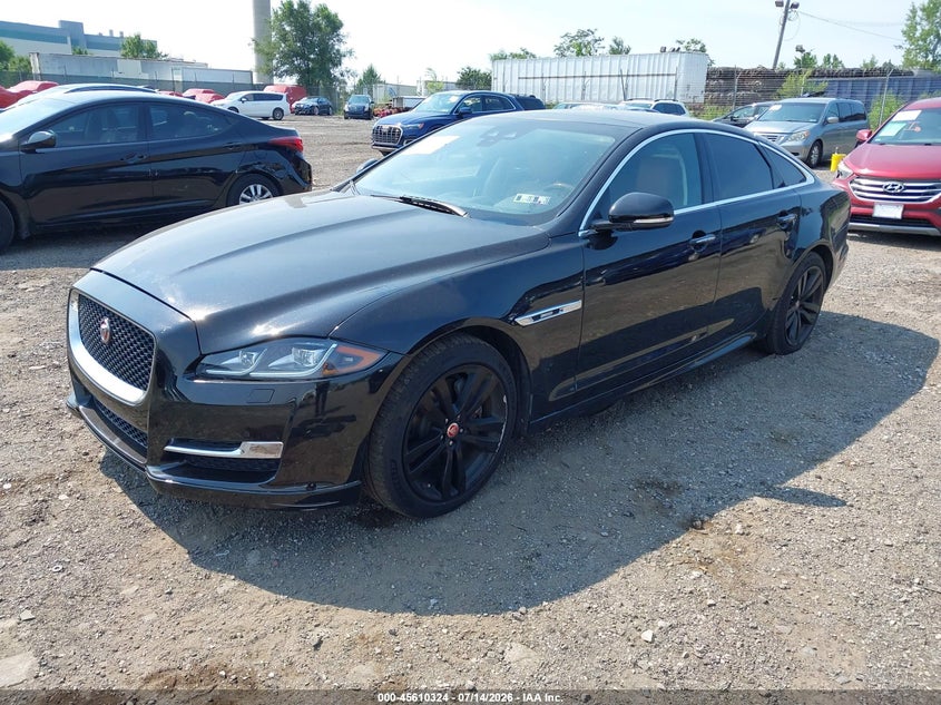 2019 JAGUAR XJ auction photo 2