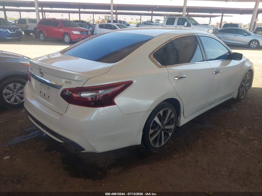 Vin: 1n4al3ap5hc475166, lot: 46108794, nissan altima 2.5 sr 20174