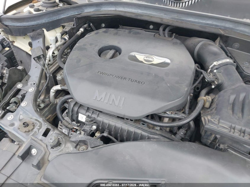 2017 MINI CLUBMAN auction photo 6