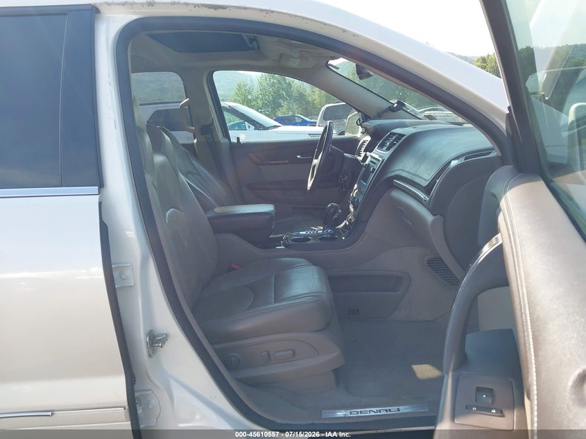 2014 GMC ACADIA auction photo 5