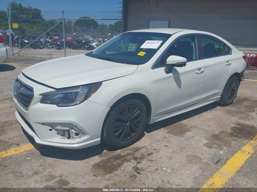2019 SUBARU LEGACY auction photo 2