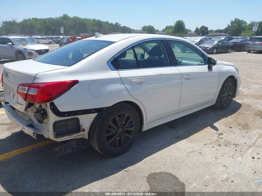 2019 SUBARU LEGACY auction photo 4