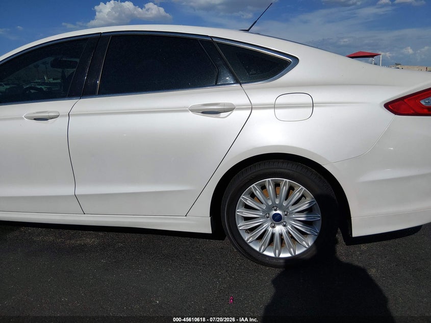 2014 Ford Fusion Energi Se Luxury VIN: 3FA6P0PU7ER357333 Lot: 45610618