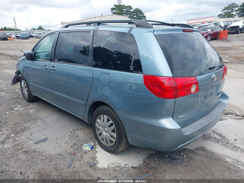 2007 TOYOTA SIENNA auction photo 3