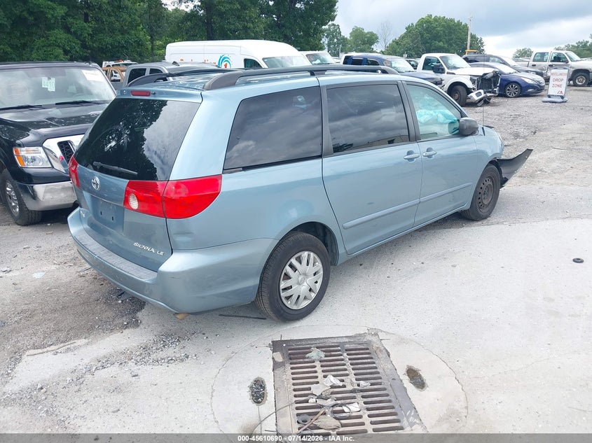 2007 TOYOTA SIENNA auction photo 4