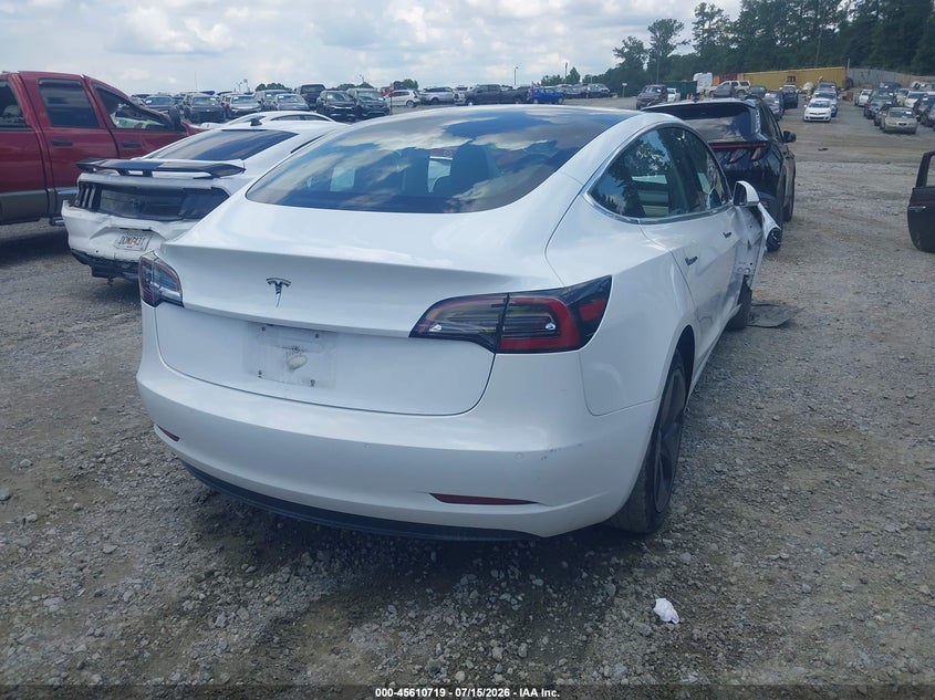 2018 TESLA MODEL 3 auction photo 4