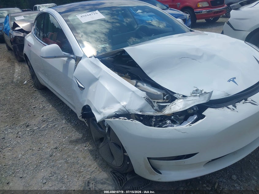 2018 TESLA MODEL 3 auction photo 6