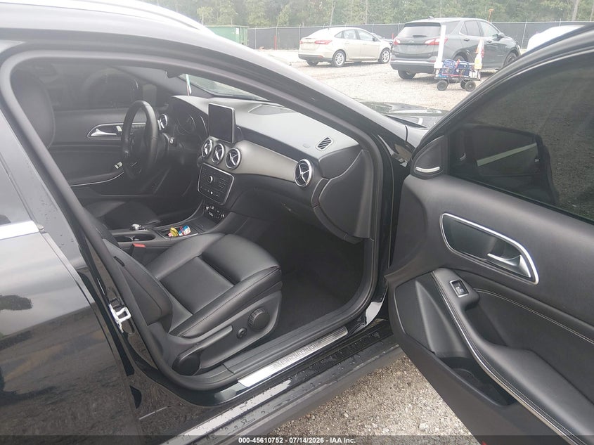 2016 MERCEDES-BENZ GLA 250 auction photo 5