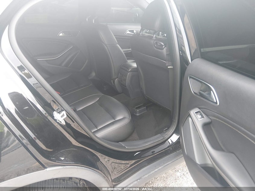 2016 MERCEDES-BENZ GLA 250 auction photo 8