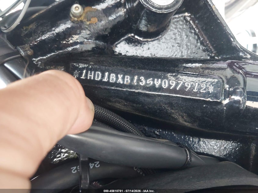 2005 Harley-Davidson Flstfi VIN: 1HD1BXB135Y097912 Lot: 45610781
