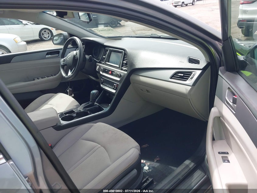 2019 HYUNDAI SONATA auction photo 5