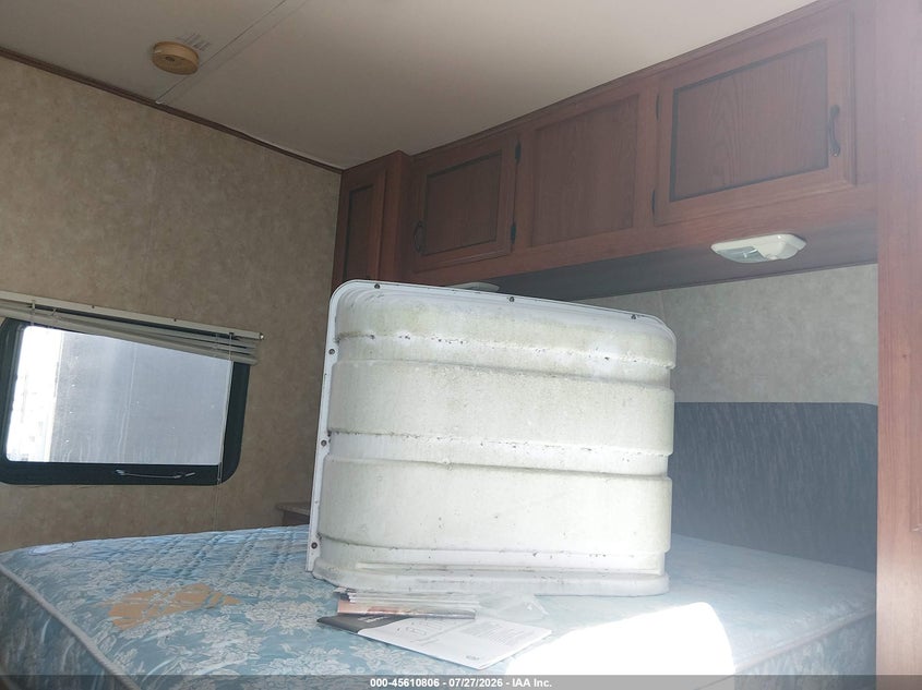 2010 COACHMEN CATALINA auction photo 8