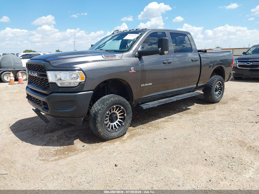 Vin: 3c6ur5cl7ng209093, lot: 46109288, ram 2500 tradesman  4x4 6'4 box 20222