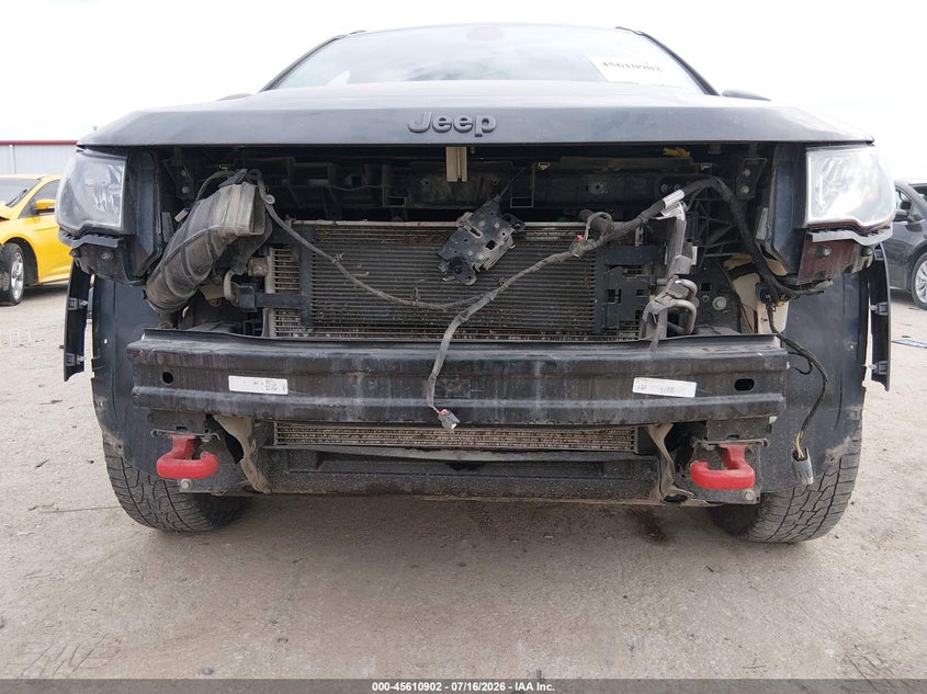 2019 JEEP COMPASS auction photo 6