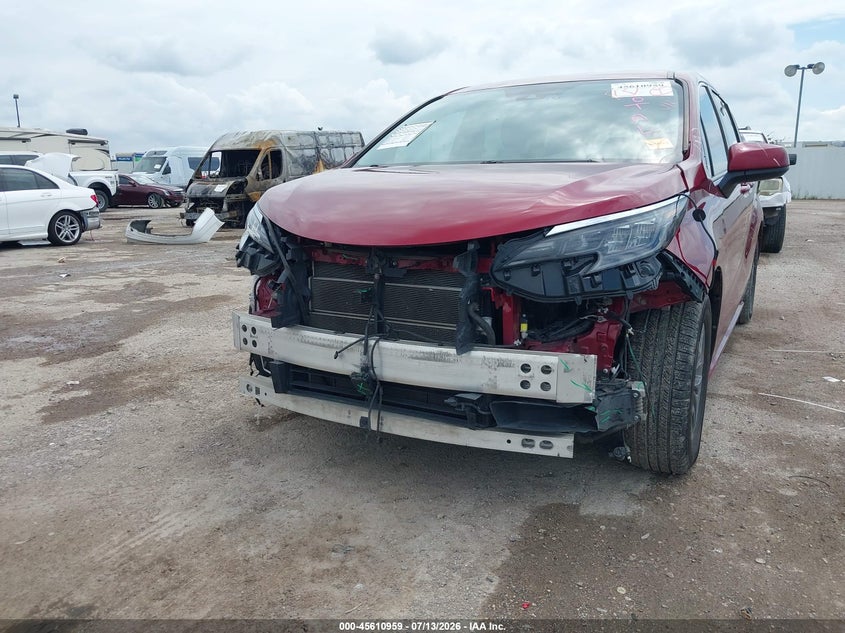 2022 TOYOTA SIENNA auction photo 6