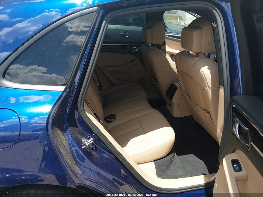 2025 PORSCHE MACAN auction photo 8