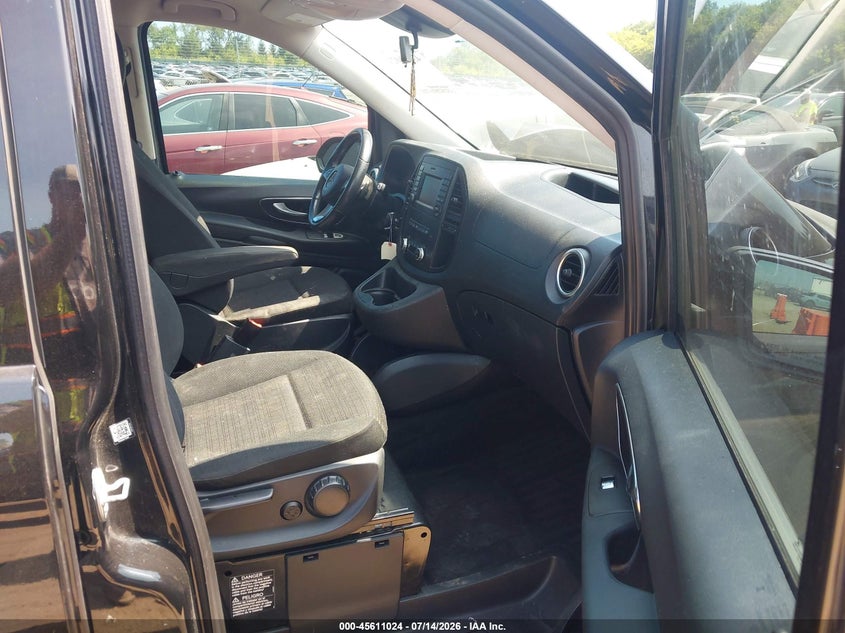 2018 MERCEDES-BENZ METRIS auction photo 5