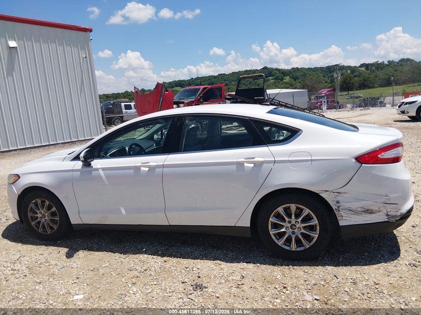 2016 Ford Fusion S VIN: 3FA6P0G79GR389200 Lot: 45611098