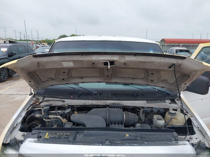 2008 Ford E-350 Super Duty Xl/Xlt VIN: 1FBNE31LX8DB00424 Lot: 45611128
