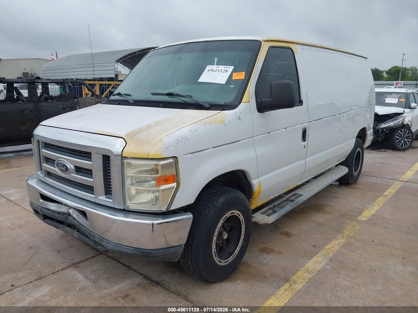 2008 Ford E-350 Super Duty Xl/Xlt VIN: 1FBNE31LX8DB00424 Lot: 45611128