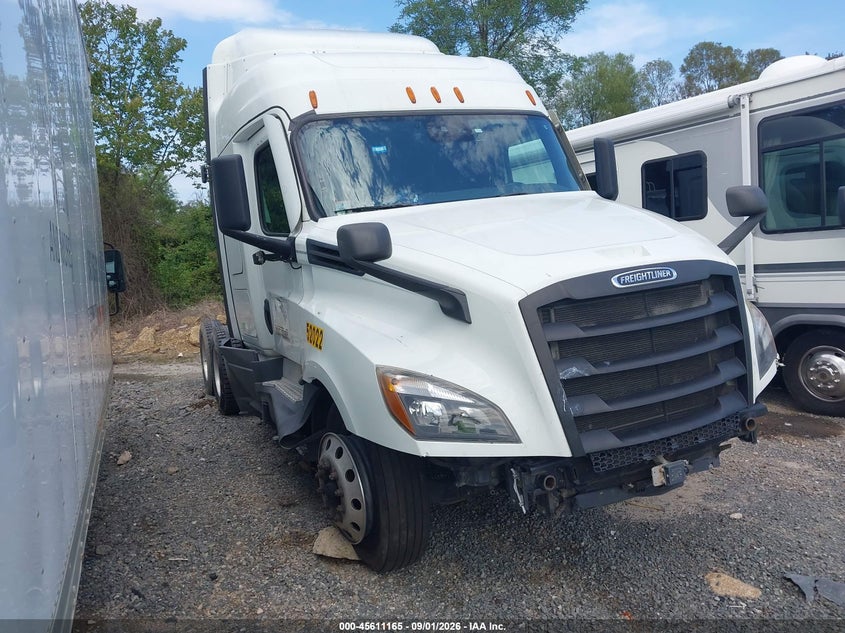 2021 FREIGHTLINER NEW CASCADIA 126 auction photo 1