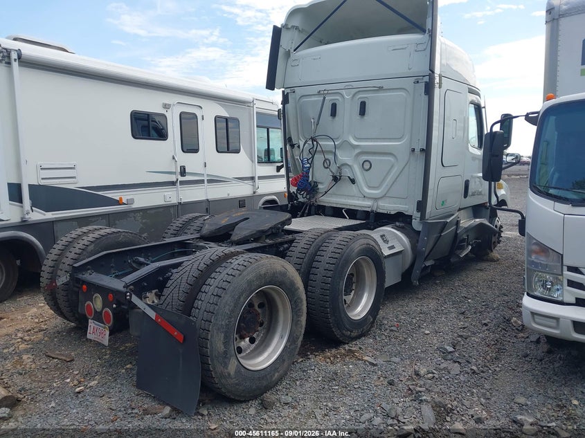 2021 FREIGHTLINER NEW CASCADIA 126 auction photo 4